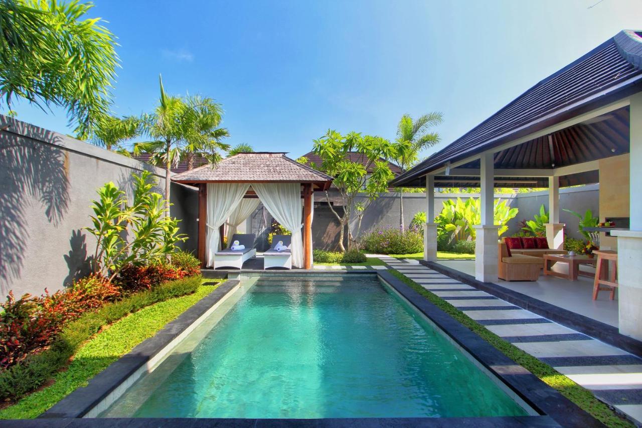 Agata Villas Seminyak Esterno foto